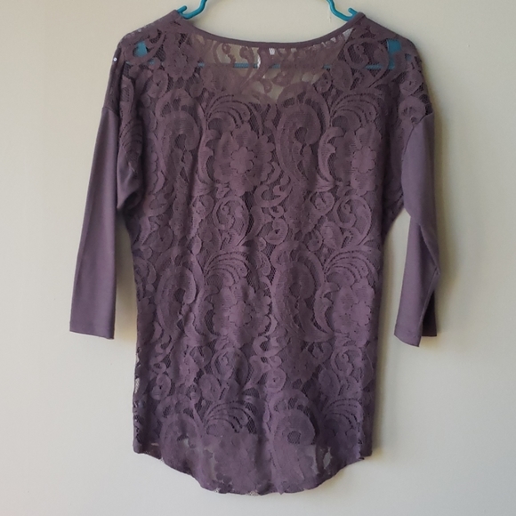 Sequin Lace Back 3/4 Sleeve Top - Picture 3 of 5